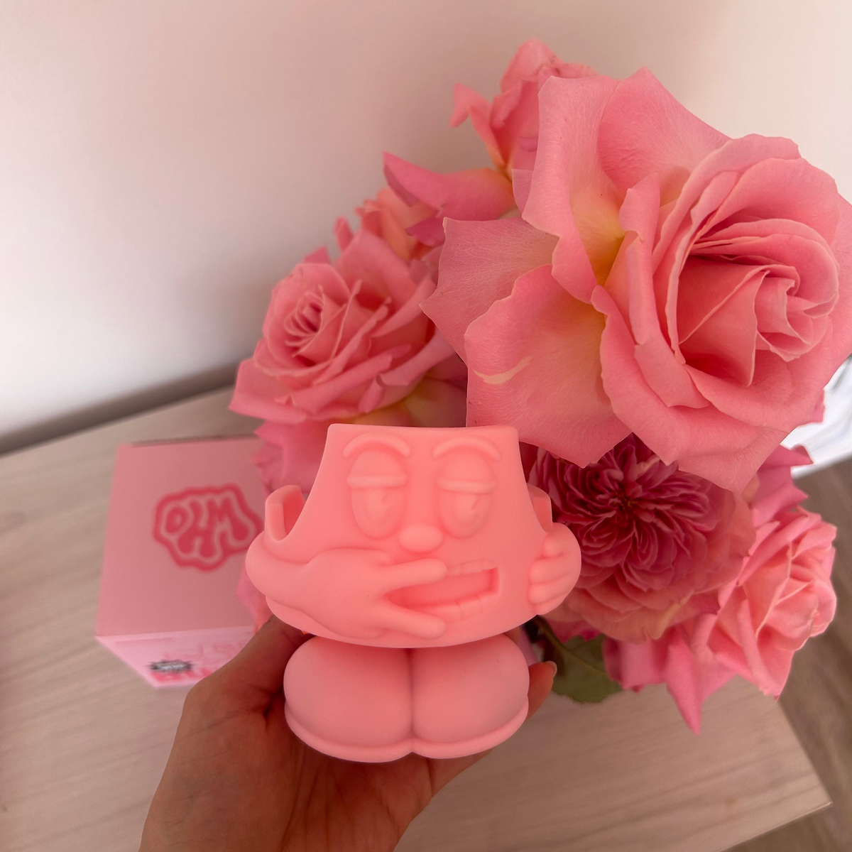 Burnie the Ashtray by WHO